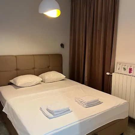 To&ma Apartment Split